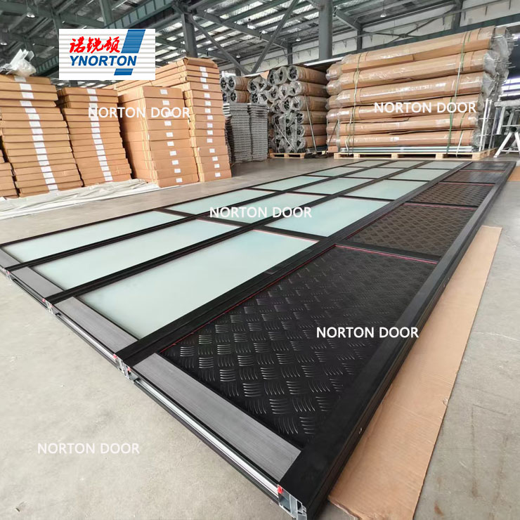 Pintu Garage Door vs Garage Door vo Pintu Seksi Gelas: Cara milih miturut kabutuhan?