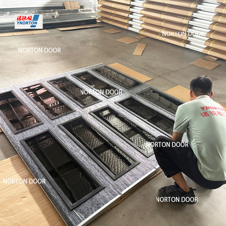 Pintu Garasi otomatis Aluminium